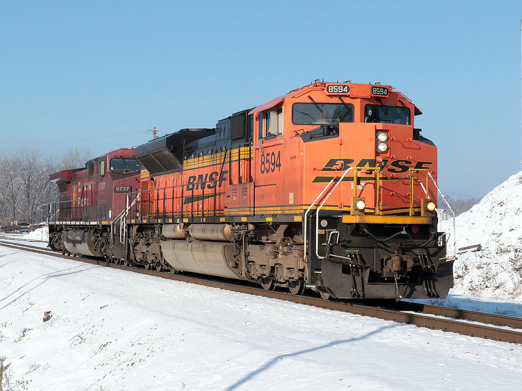 BNSF 8594